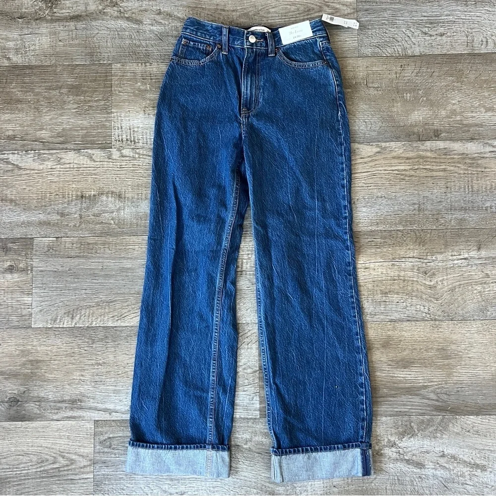 Abercrombie & Fitch The Loose High Rise Jeans Cuffed Dark Wash - Picture 2 of 6